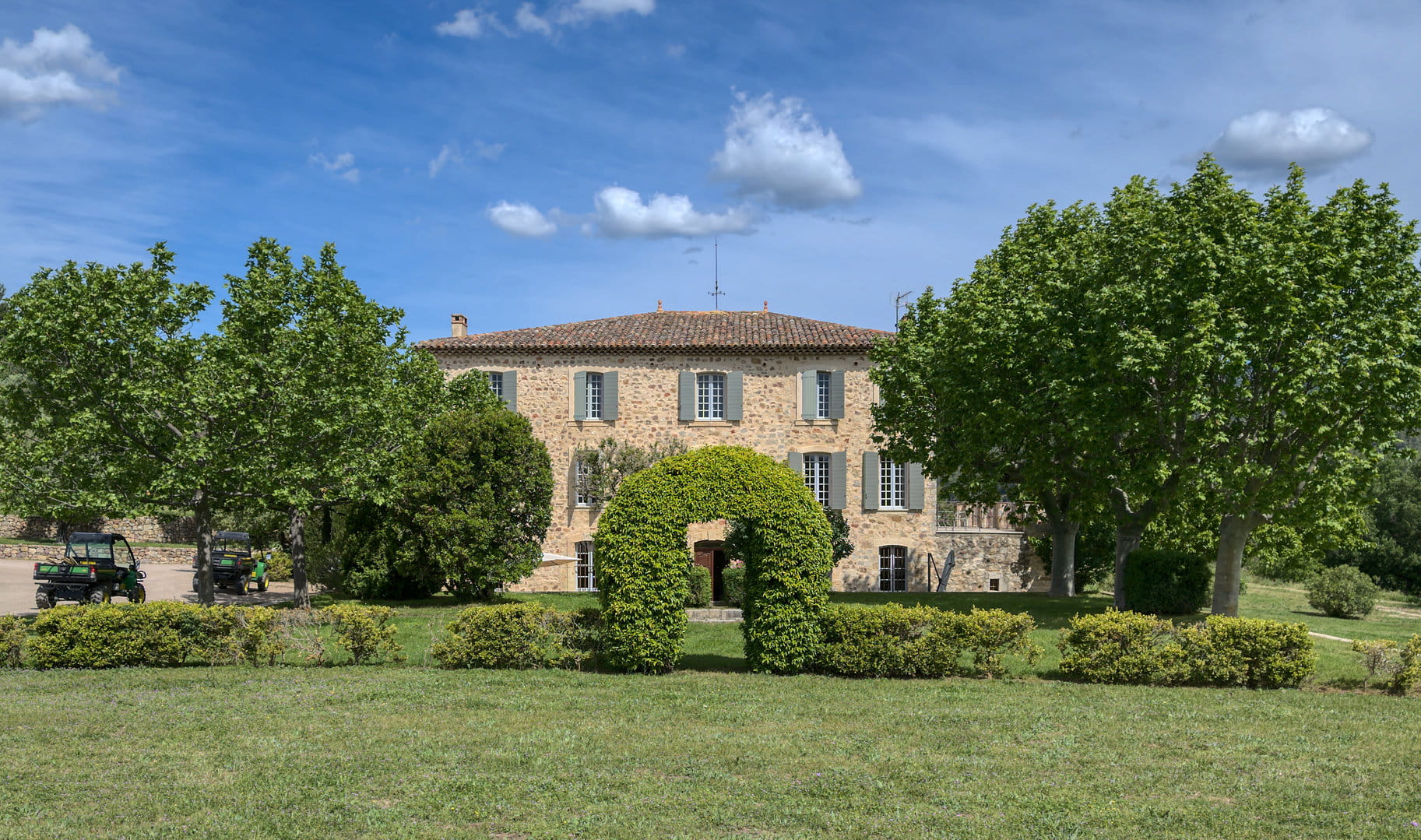 Olive grove estate with panoramic views