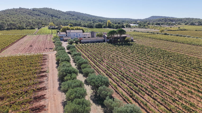 dji_fly_20251006_100046_0033_1764754505765_photo